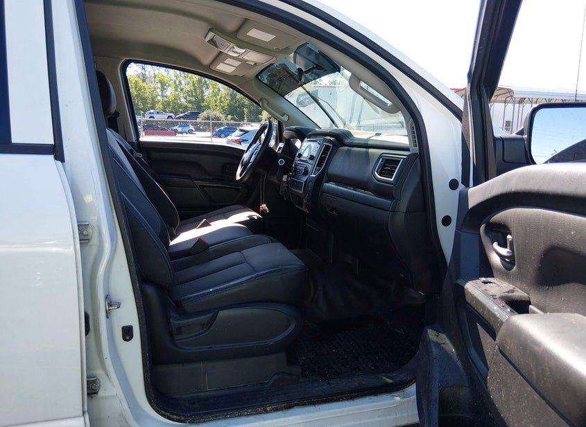 Nissan Titan
