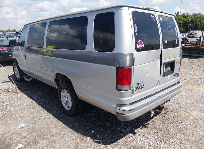 Ford E-350 Super Duty