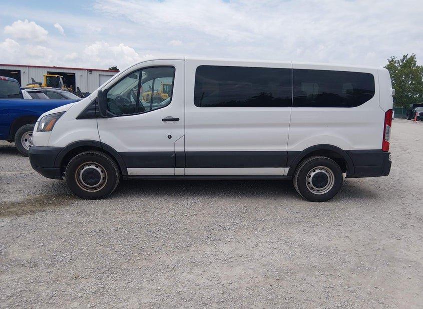 Ford Transit-150