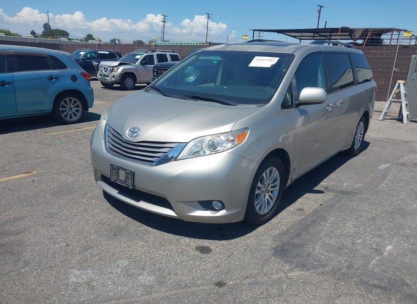 Toyota Sienna