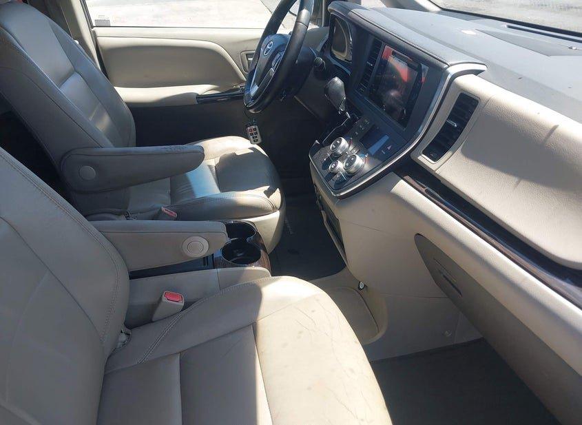 Toyota Sienna