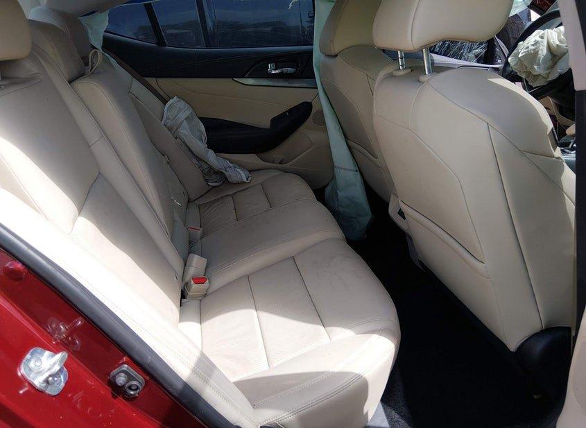 Nissan Maxima