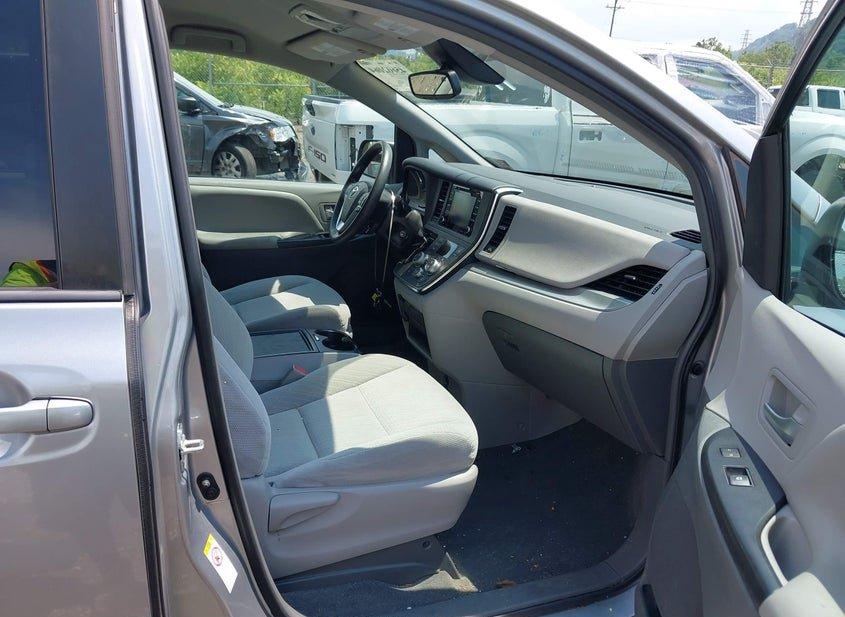 Toyota Sienna