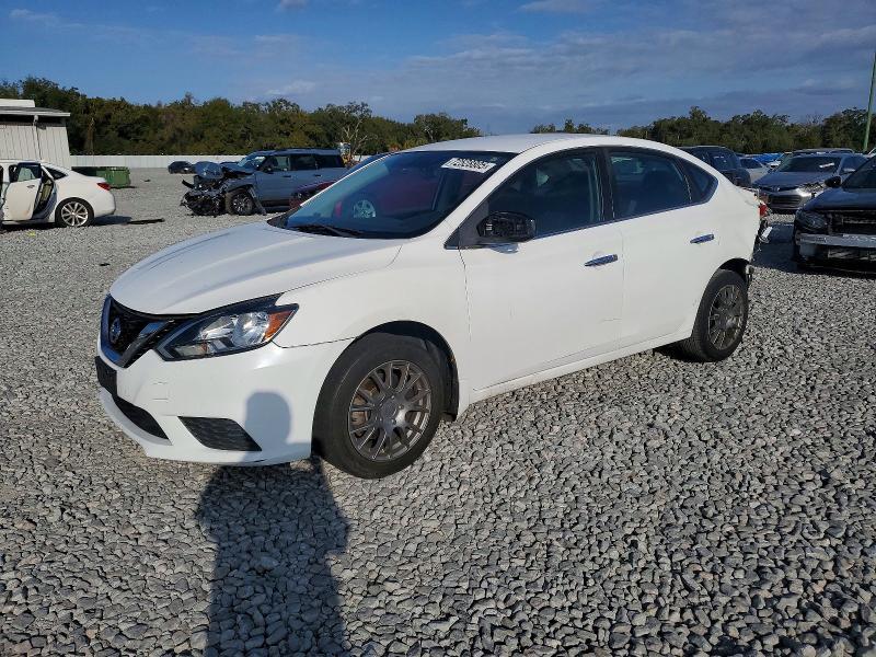 2018 Nissan Sentra — фото 1