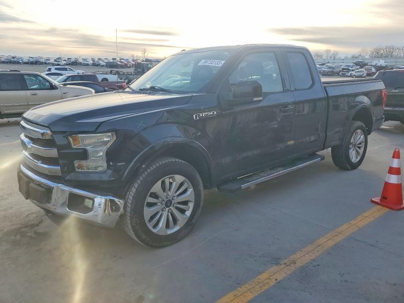 2015 Ford F150 — фото 1