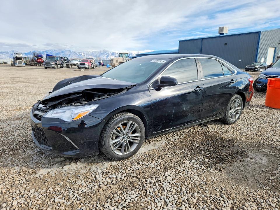 2016 Toyota Camry — фото 1