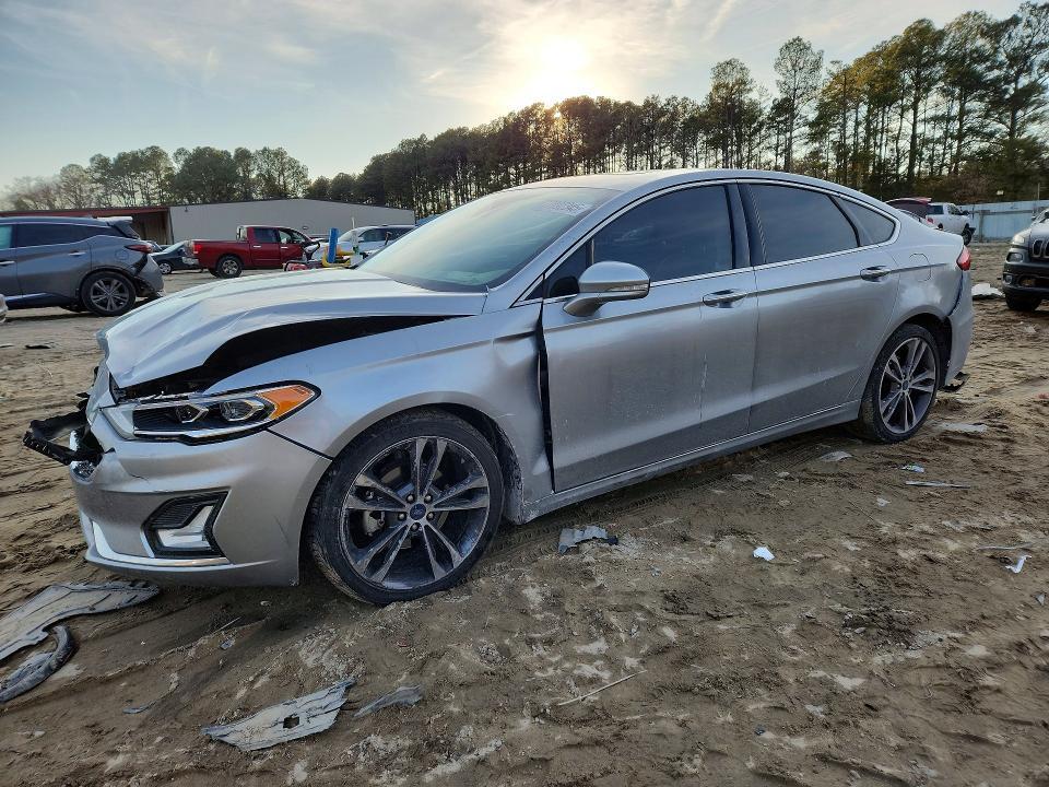2020 Ford Fusion — фото 1