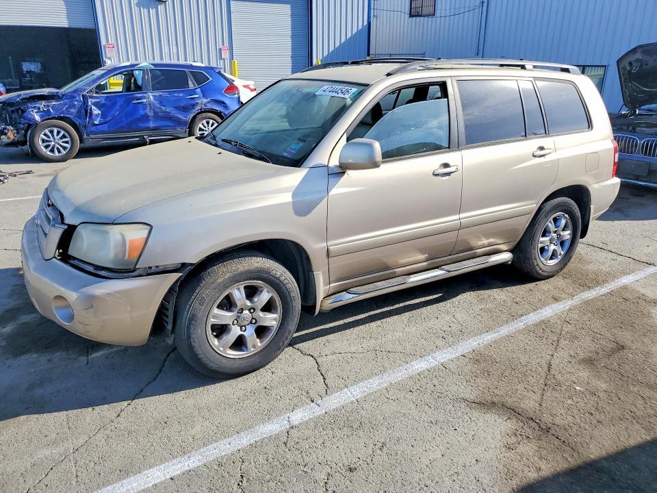 2004 Toyota Highlander — фото 1