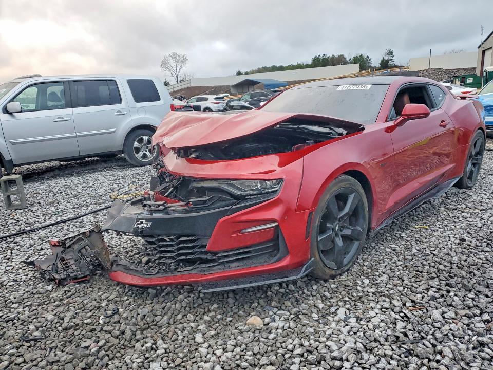 2019 Chevrolet Camaro — фото 1