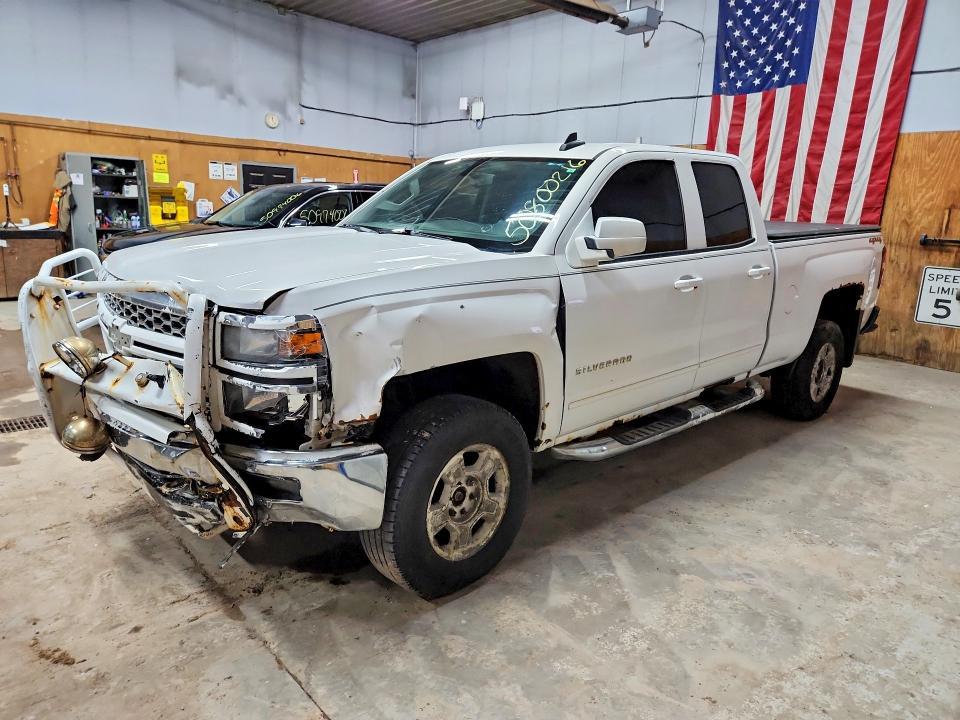2015 Chevrolet Silverado — фото 1