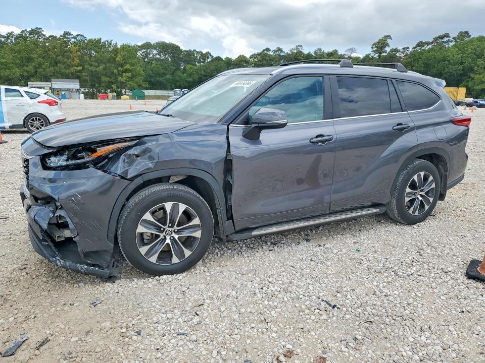 2023 Toyota Highlander — фото 1