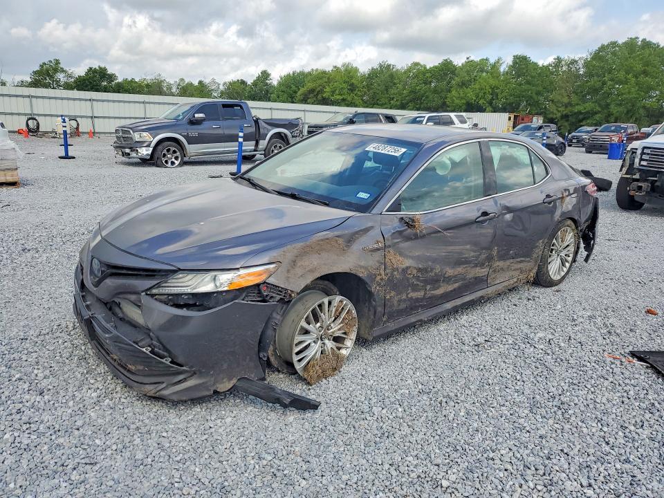 Toyota Camry Hybrid