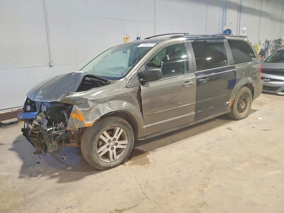 2010 Dodge Grand Caravan — фото 1