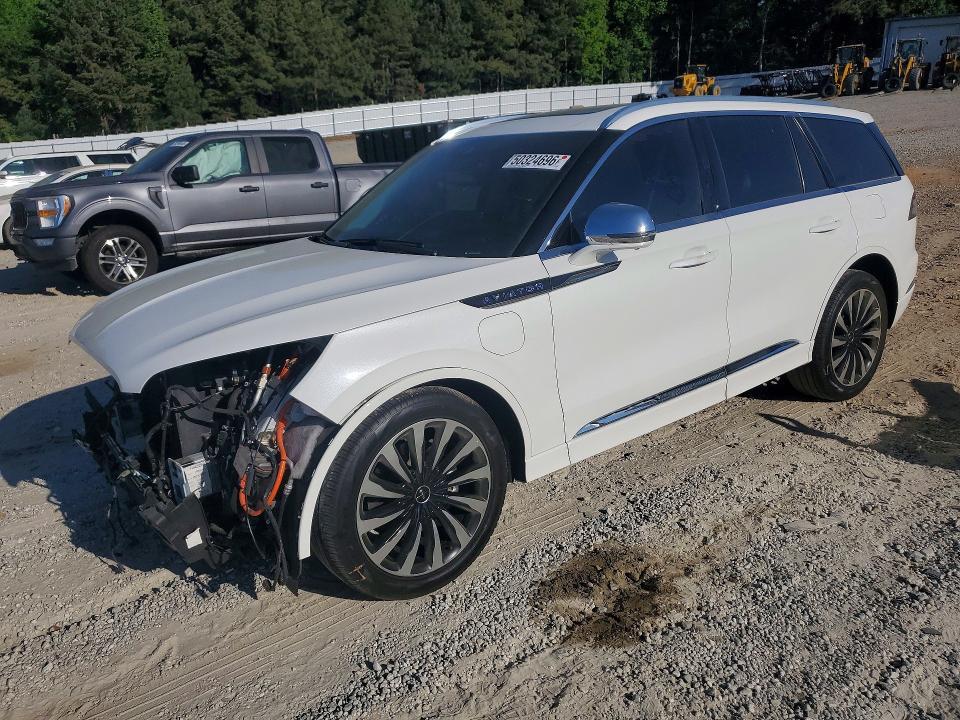Lincoln Aviator
