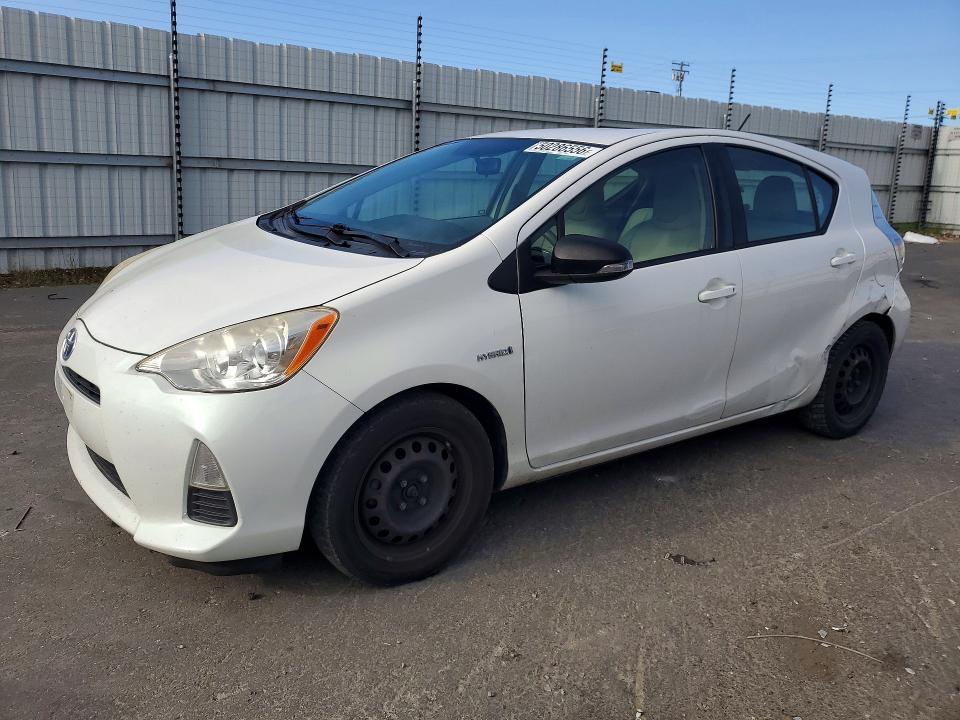 2014 Toyota Prius C — фото 1