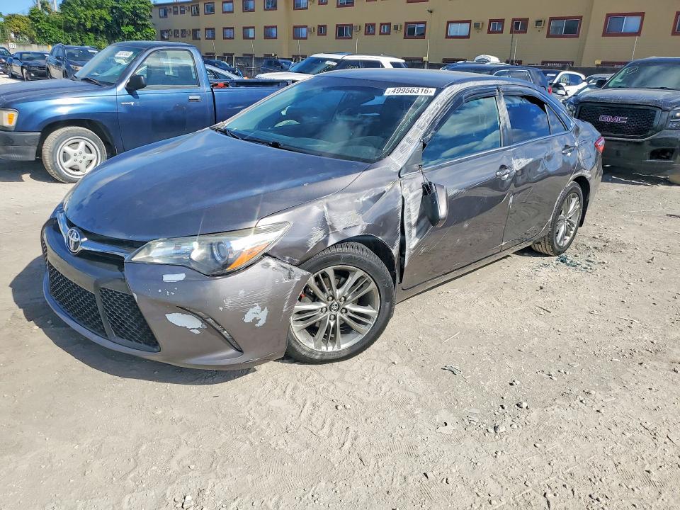 2017 Toyota Camry — фото 1
