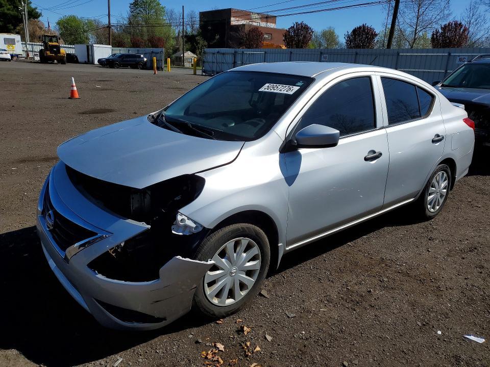 2018 Nissan Versa — фото 1