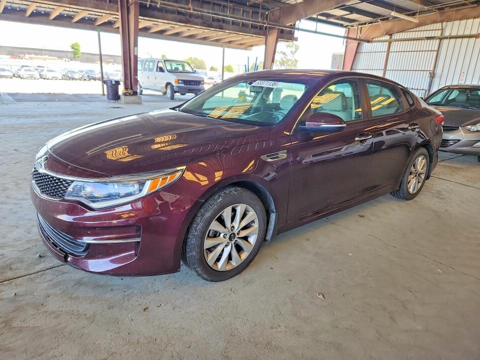 2018 Kia Optima — фото 1