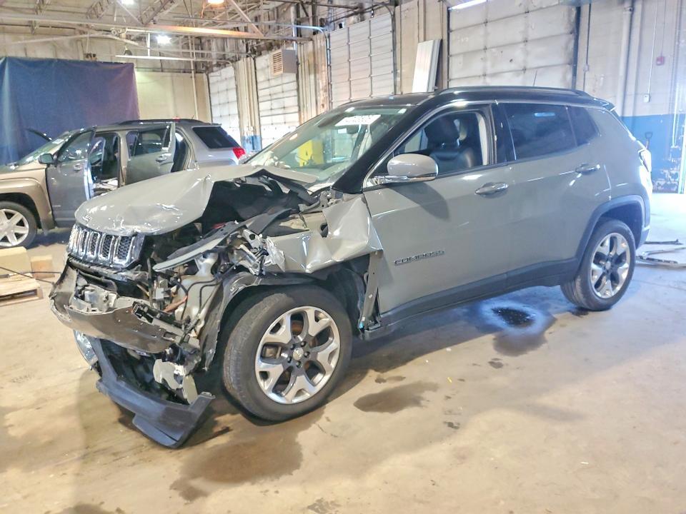 2019 Jeep Compass — фото 1
