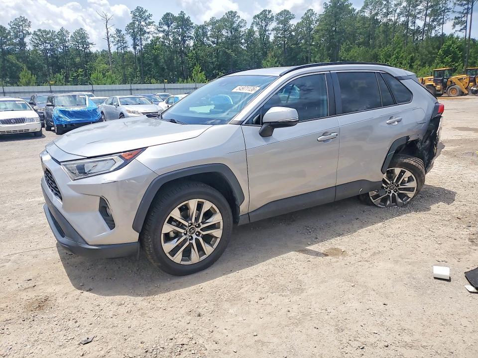 2021 Toyota Rav4 — фото 1