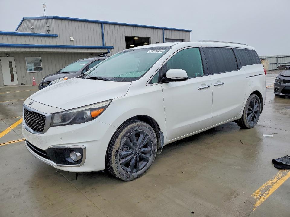 2015 Kia Sedona — фото 1