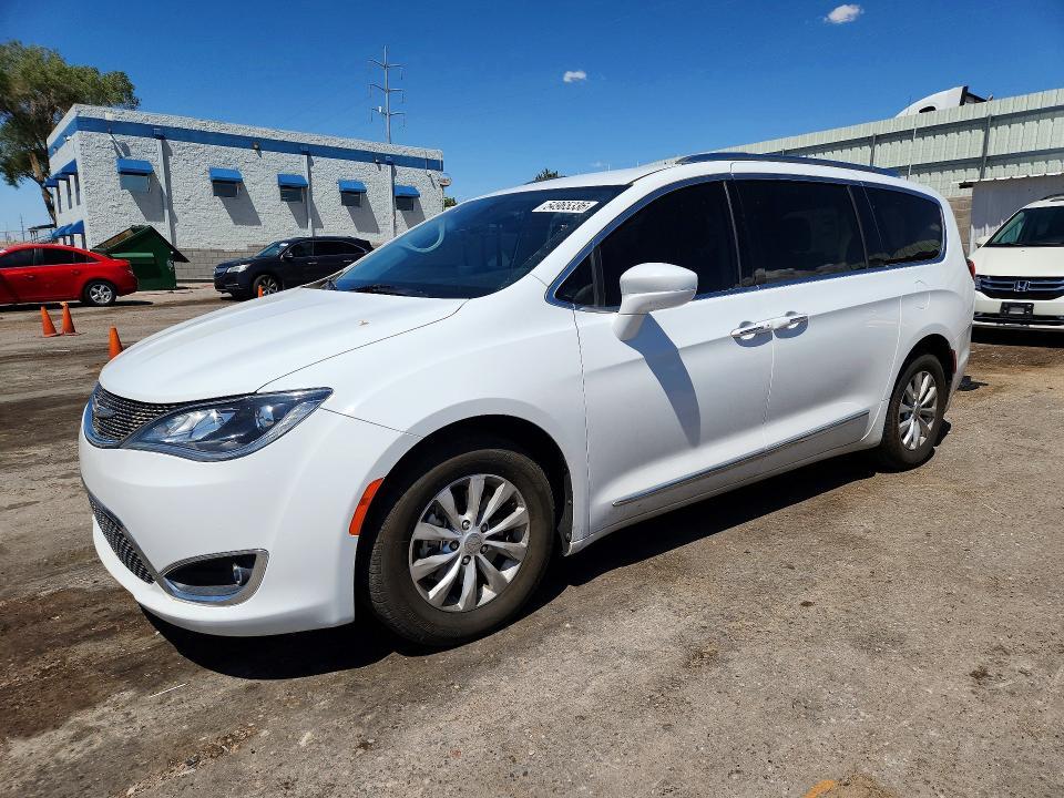 2018 Chrysler Pacifica — фото 1