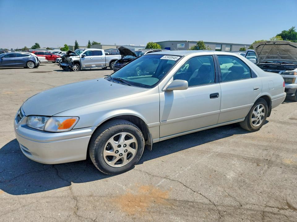 2001 Toyota Camry — фото 1