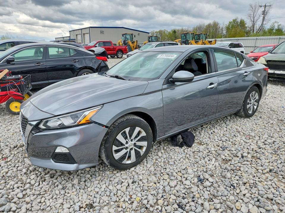 2020 Nissan Altima — фото 1