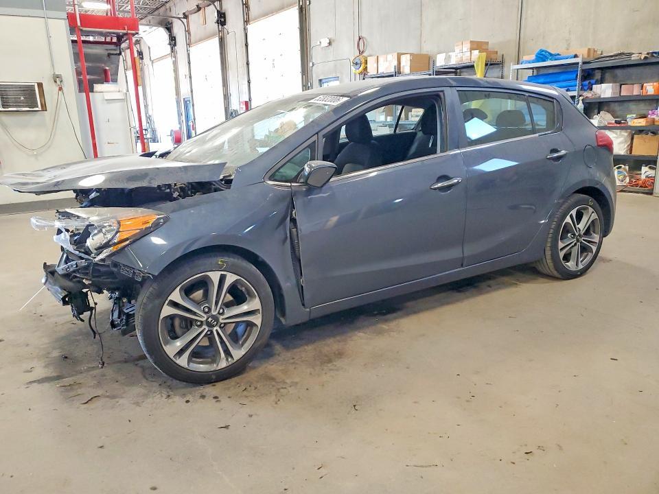 2016 Kia Forte — фото 1