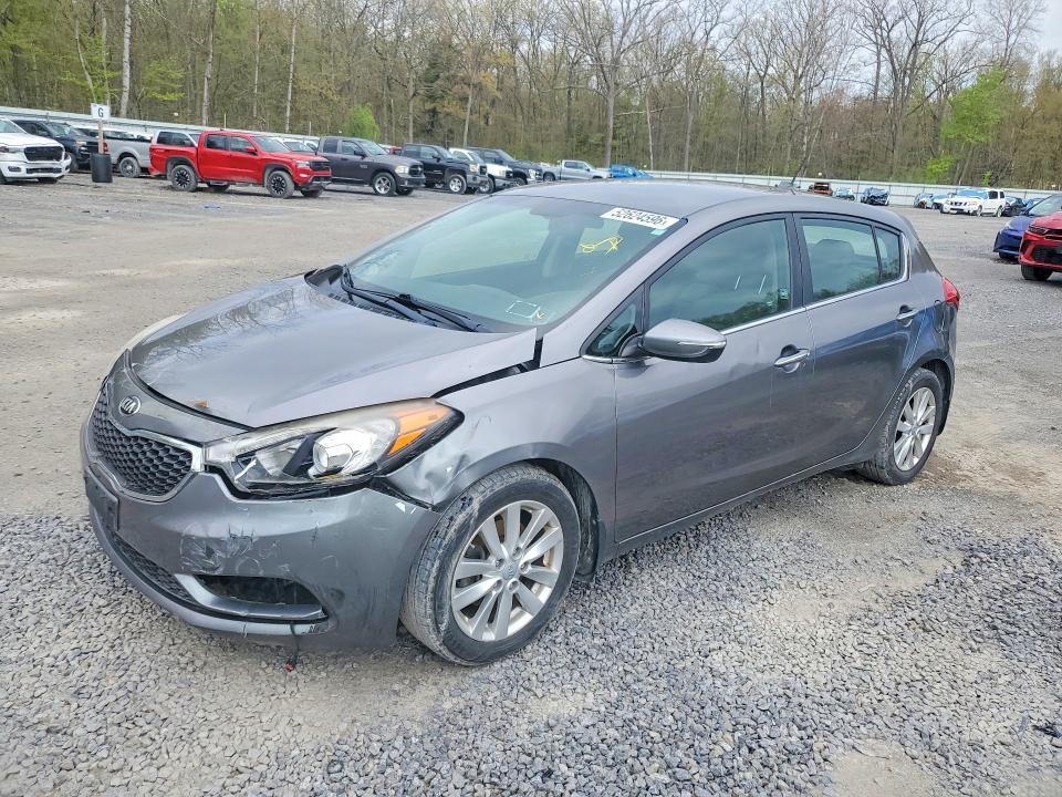 2015 Kia Forte5 — фото 1