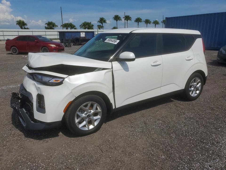 2022 Kia Soul — фото 1