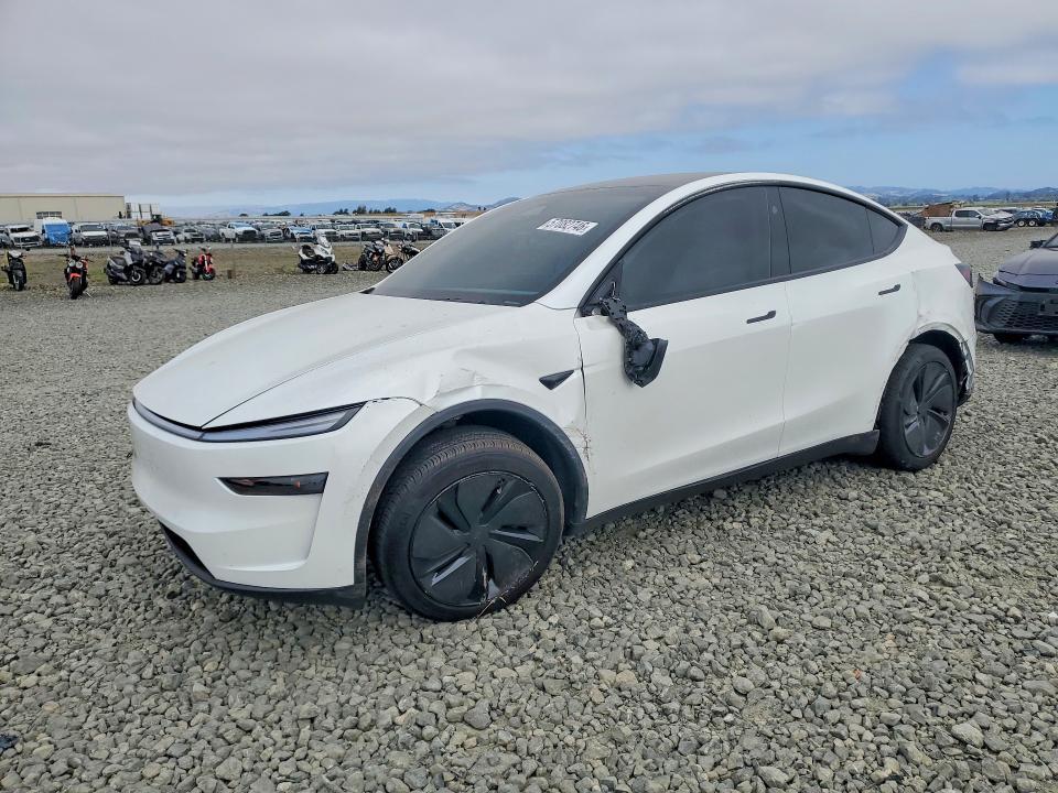 2026 Tesla Model Y — фото 1
