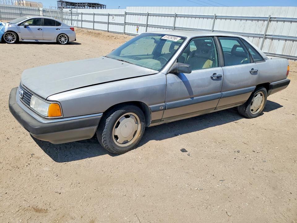 1986 Audi 5000 — фото 1