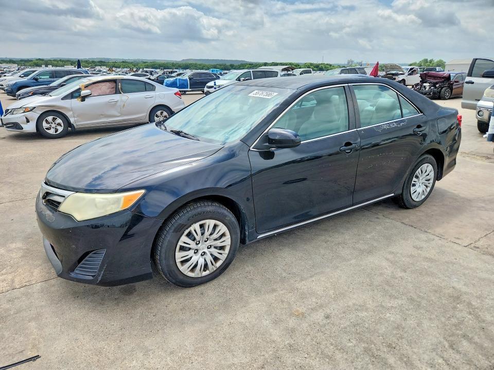 2012 Toyota Camry — фото 1