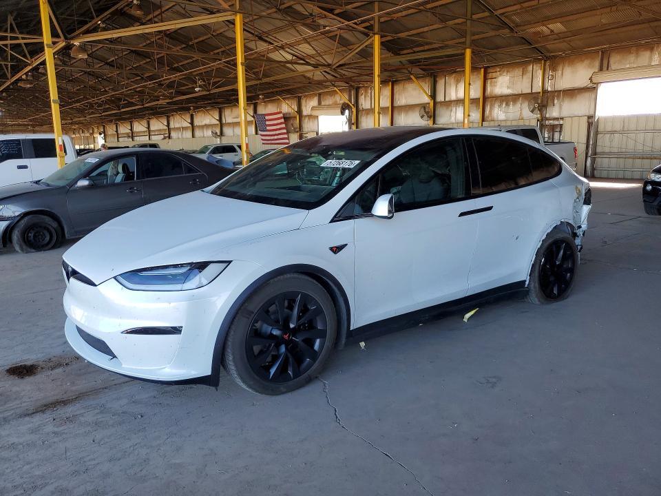 2023 Tesla Model X — фото 1