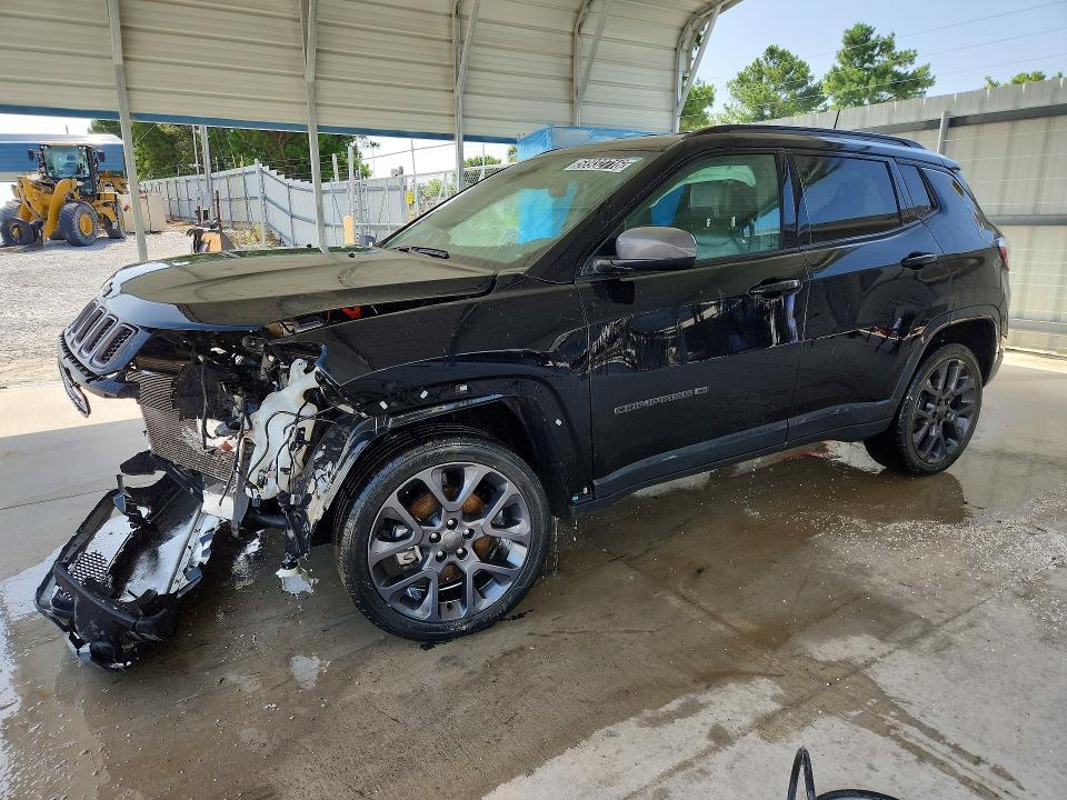 2021 Jeep Compass — фото 1