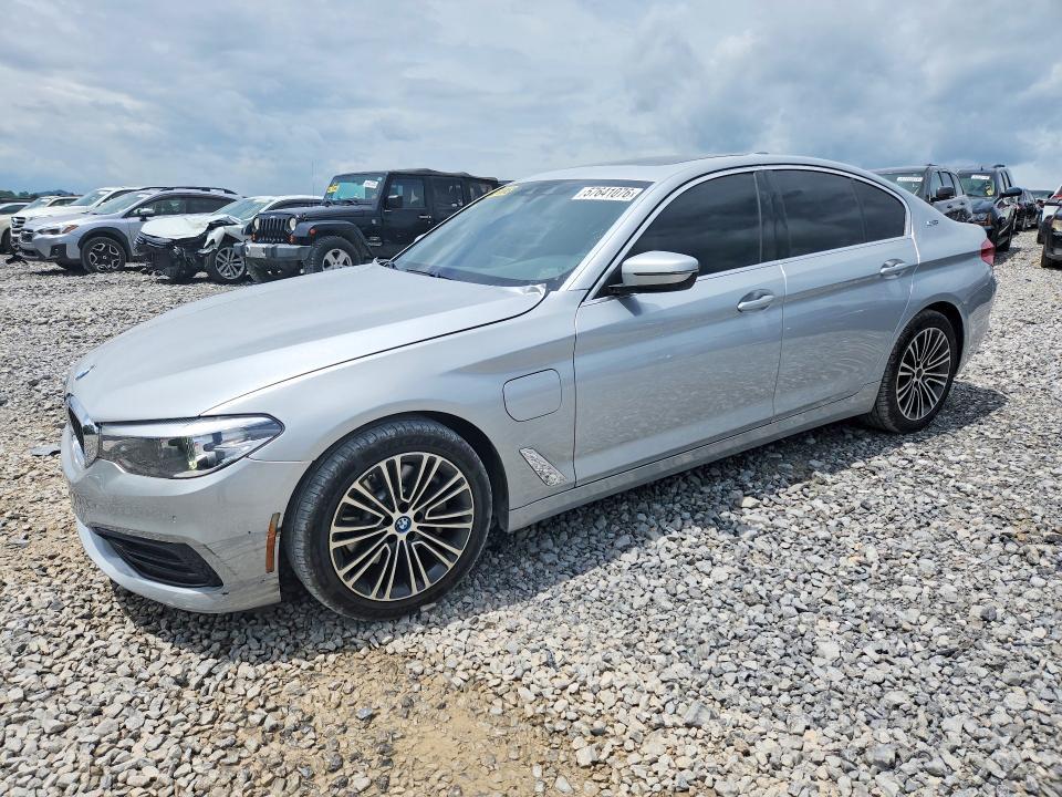 2019 BMW 530E — фото 1