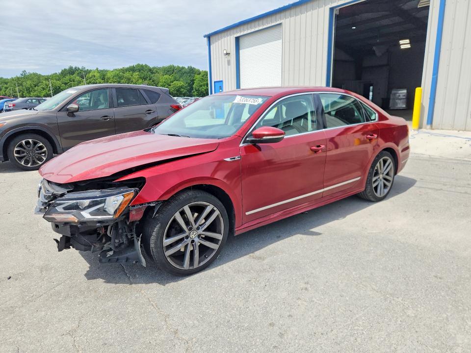2017 Volkswagen Passat — фото 1