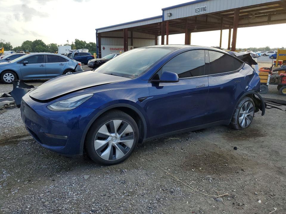 2022 Tesla Model Y — фото 1