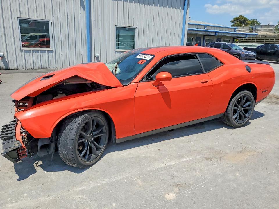 2016 Dodge Challenger — фото 1