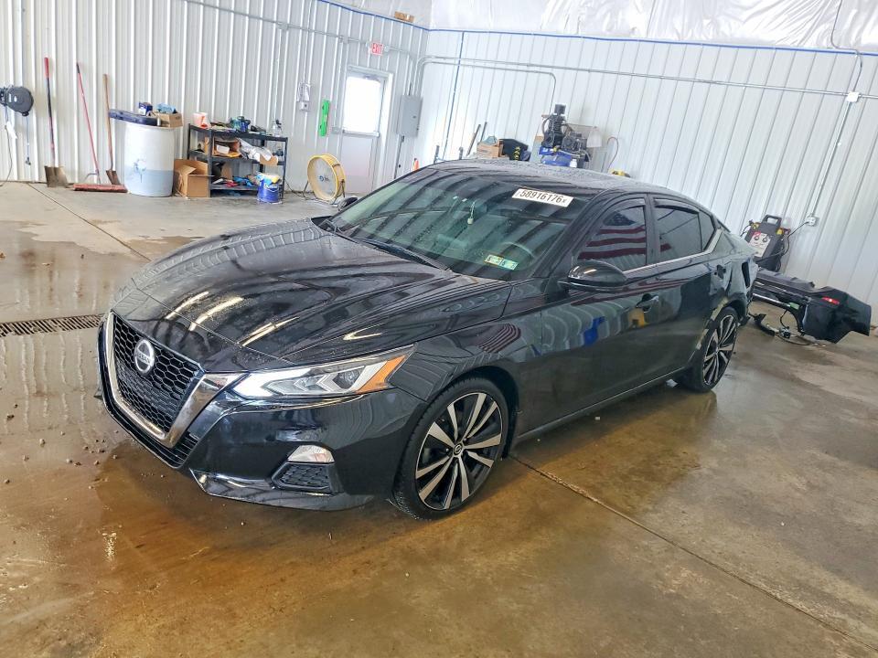 Nissan Altima