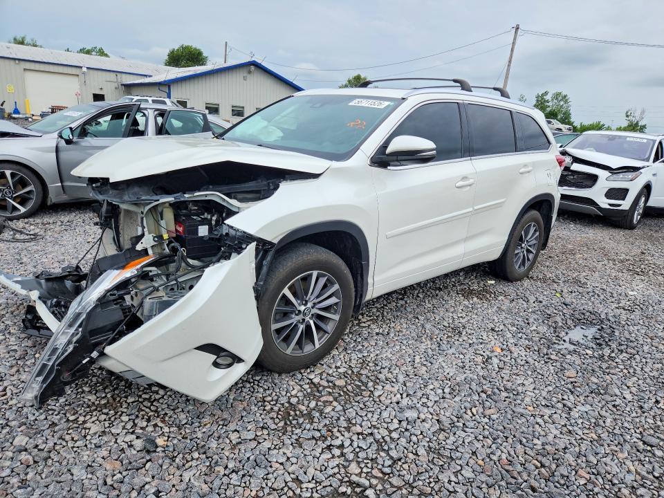 2018 Toyota Highlander — фото 1