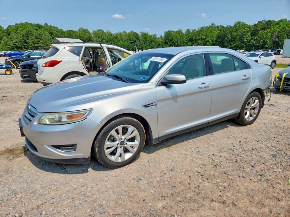 2012 Ford Taurus — фото 1