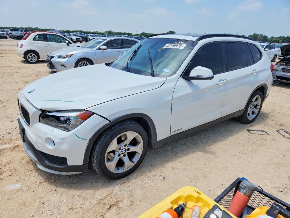 2015 BMW X1 — фото 1