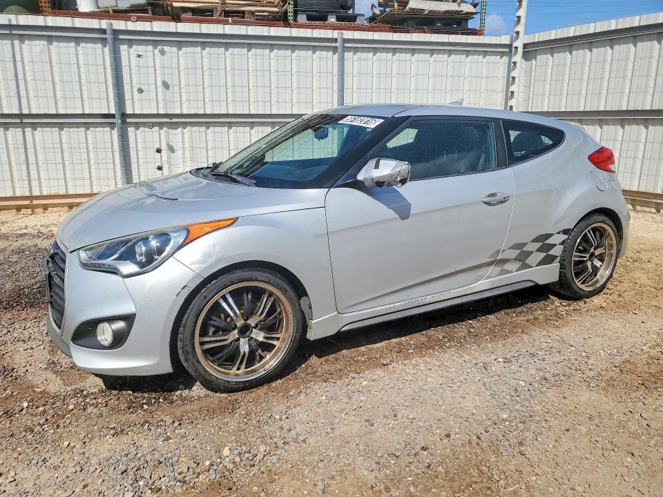 2015 Hyundai Veloster — фото 1
