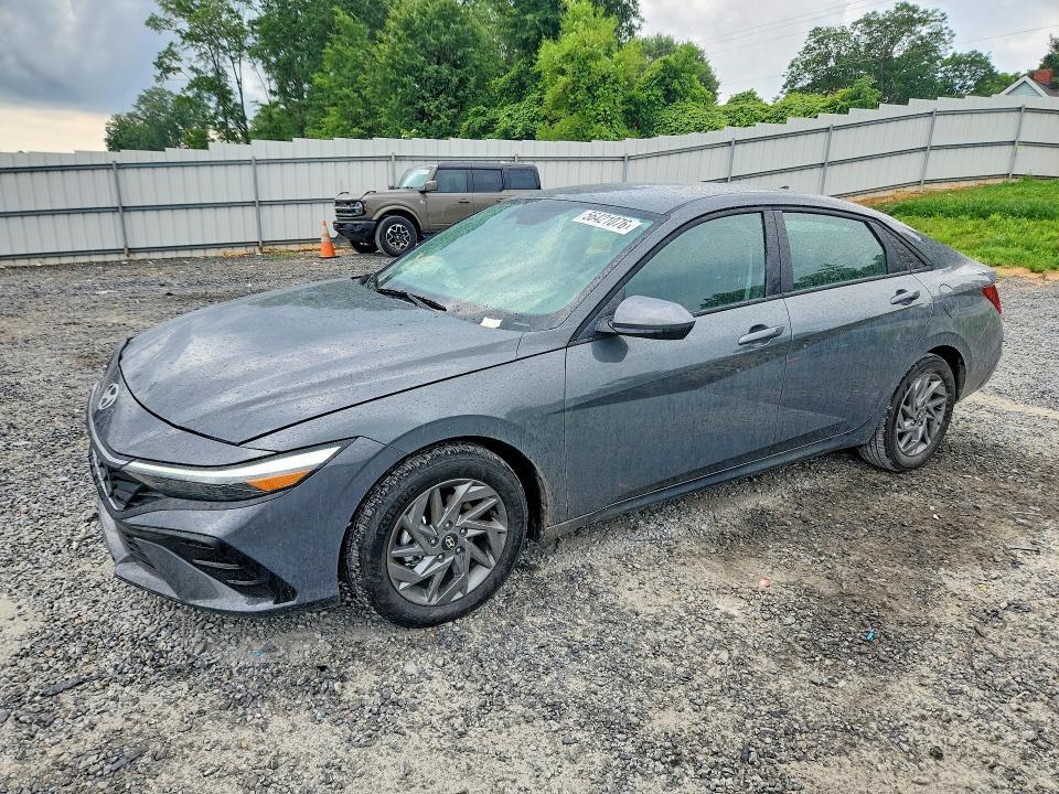 Hyundai Elantra Hybrid