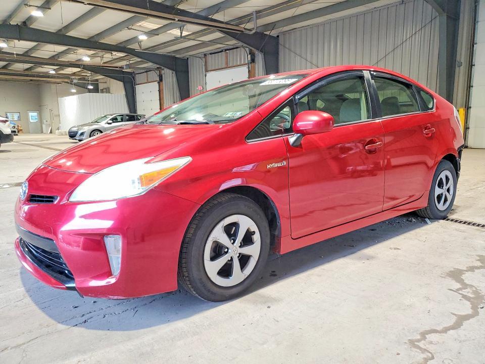 2013 Toyota Prius — фото 1