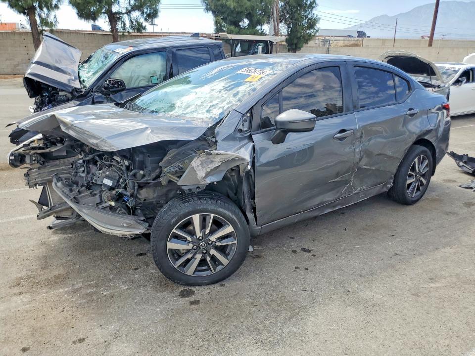 Nissan Versa