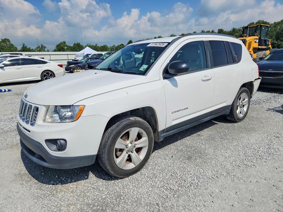 2012 Jeep Compass — фото 1