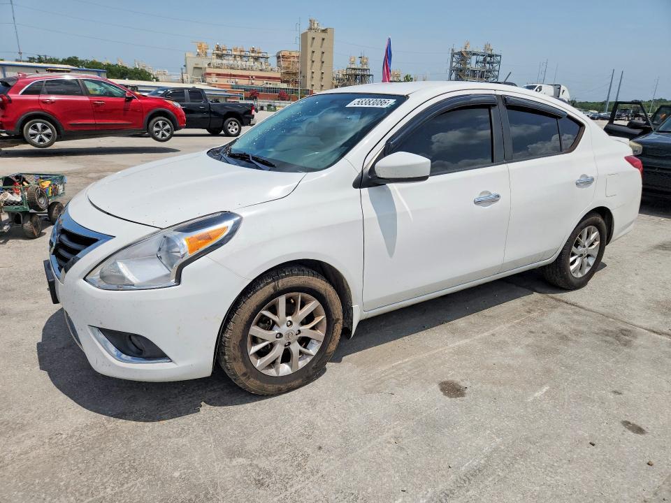 2018 Nissan Versa — фото 1